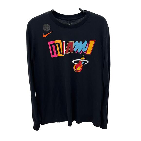 NBA Nike Men’s LG Dri-Fit Miami Heat Long sleeve Graphic T-shirt Courtside City - Picture 1 of 7